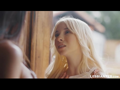 ❤️ Meisie kom 'n paar maande later by die huis en eet uiteindelik haar stiefma se poes ❤❌ Pornovideo by ons af.pornado-co.ru ❤