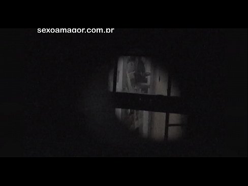❤️ Blondie word in die geheim video-opgeneem deur 'n buurtvoyeur wat agter hol bakstene versteek is ❤❌ Pornovideo by ons af.pornado-co.ru ❤